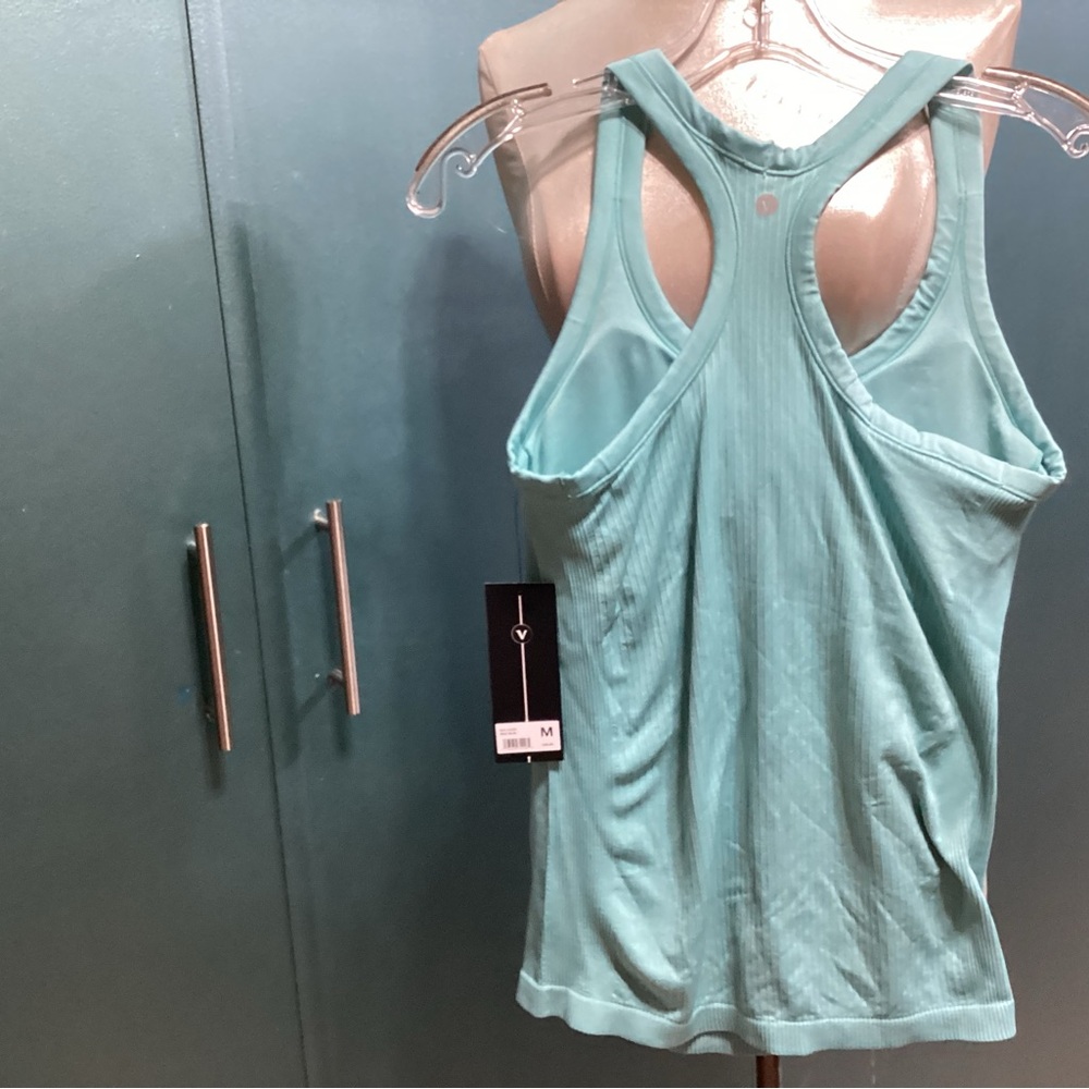 NWT aqua sports tank - Picture 4 of 4